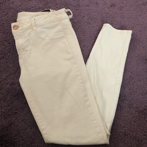 American Eagle White Jeans